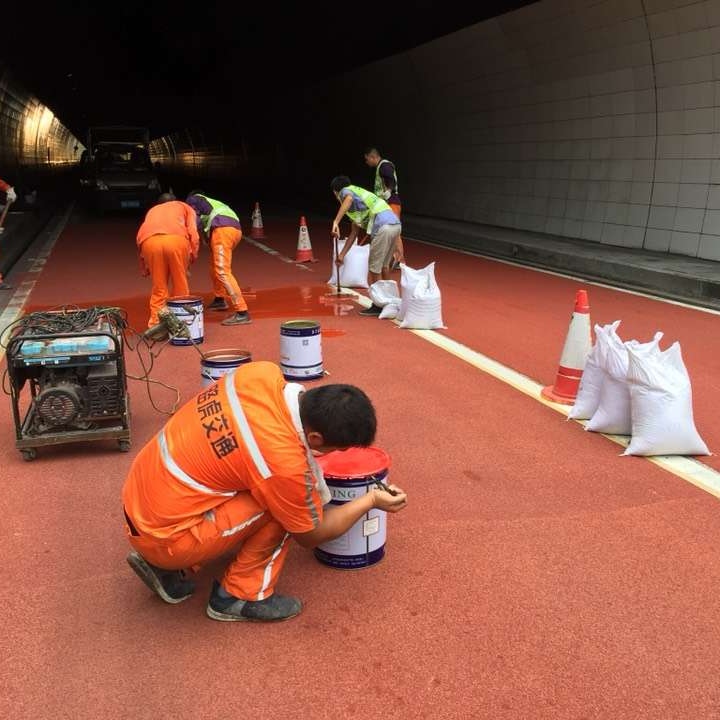 路虎交通双组份彩色防滑路面