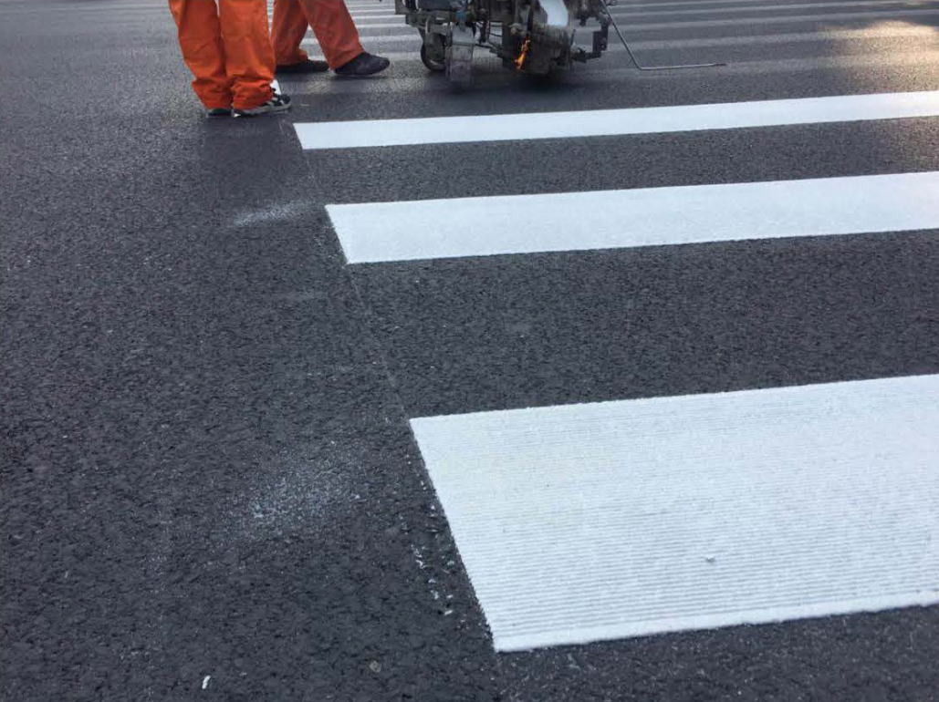 路虎交通热熔标线涂料